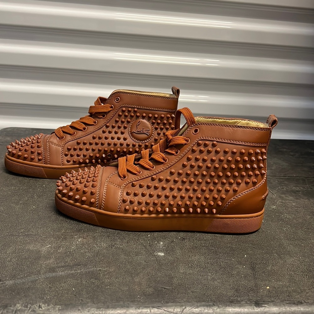 Christian Louboutin Sneakers - Brown